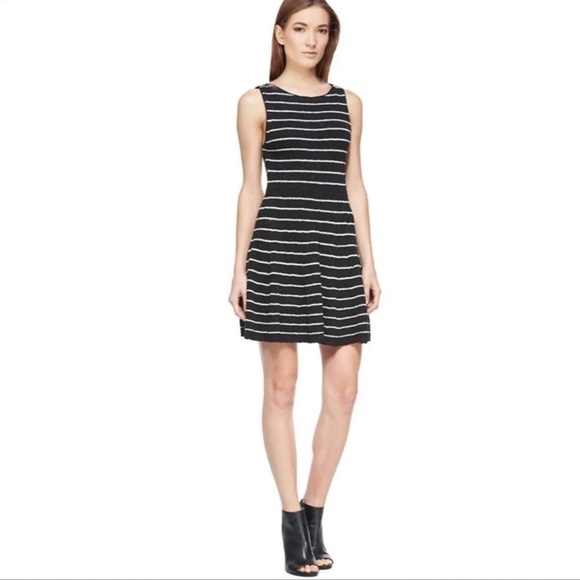 Alice + Olivia Women's Striped Metallic Sweater Dress Fit and Flare Black M - Picture 1 of 7